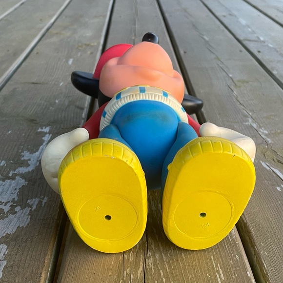 Vintage Disney Mickey Mouse Baseball Mickey 12 Inch Tall Vinyl Posable Toy - Picture 13 of 14